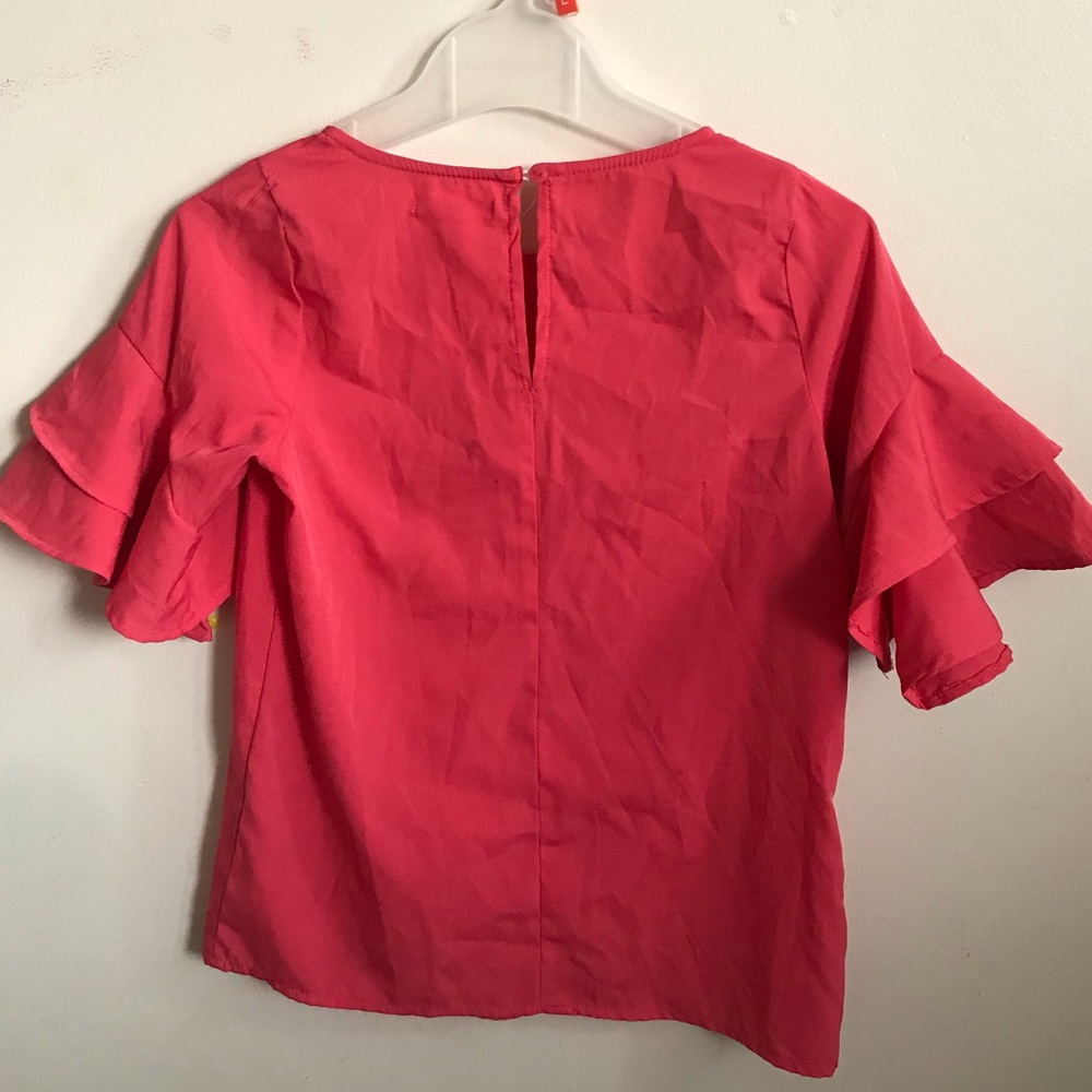 PEACHY PINK TOP! - Picture 3 of 3